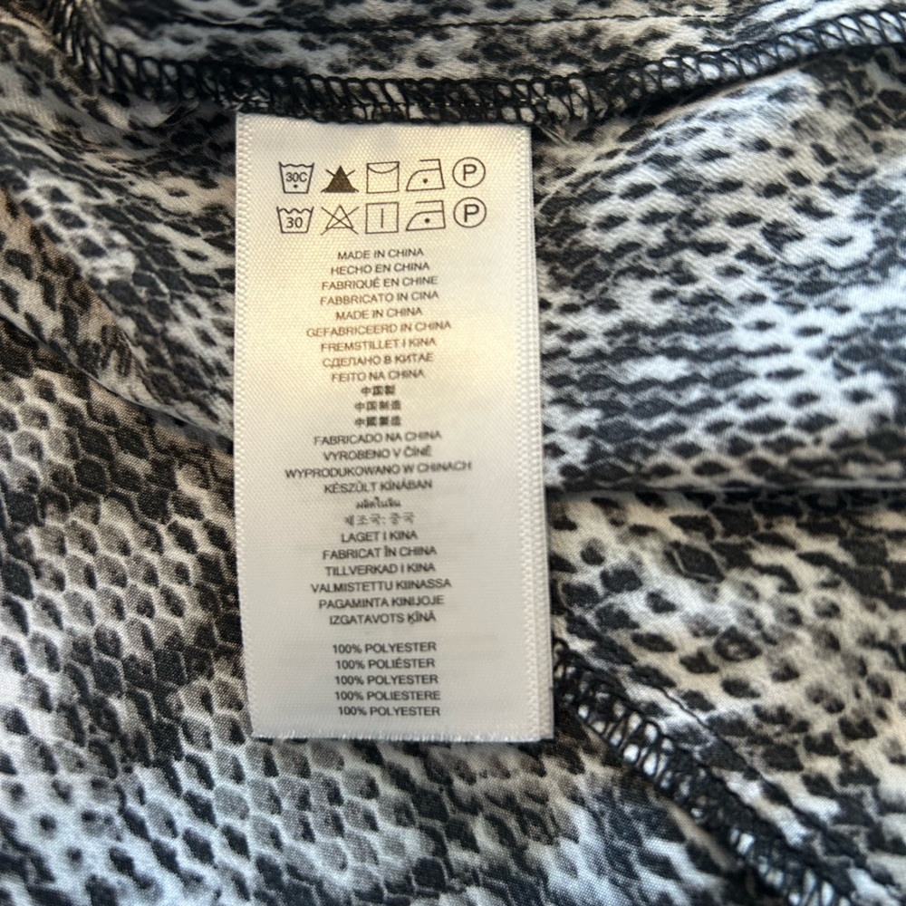 Michael Kors Monochrome Patterned Blouse - Picture 11 of 11
